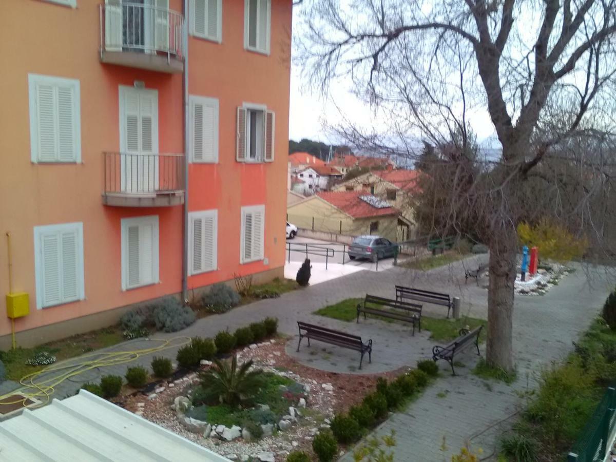 Podvrsina1A Rosa Villa Preko Eksteriør billede